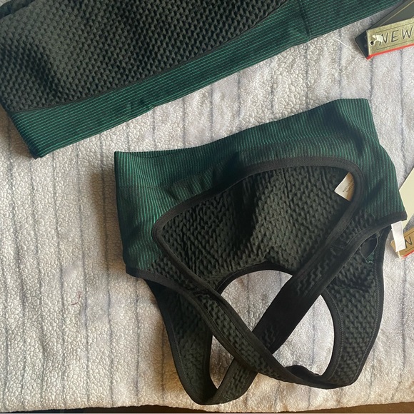 sports top and pants set - Picture 13 of 15